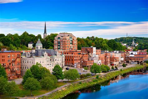 Augusta, Maine .